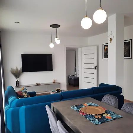 Szafir Dziwnowek-wrzosowo * Wrzosowo (Kamien)